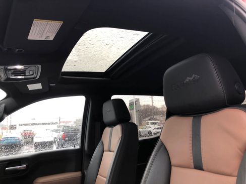 Used 2021 Chevrolet Silverado 1500 High Country w/ Technology Package image 16