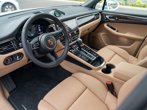 New 2026 Porsche Macan S image 4