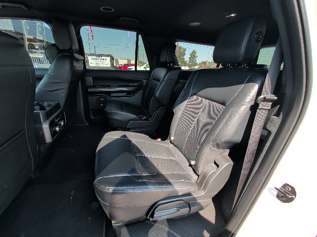 Used 2019 Ford Expedition Max XLT w/ Equipment Group 201A AWD/4WD image 5