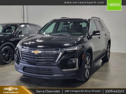 Certified 2023 Chevrolet Traverse LT w/ LT Premium Package AWD/4WD image 1