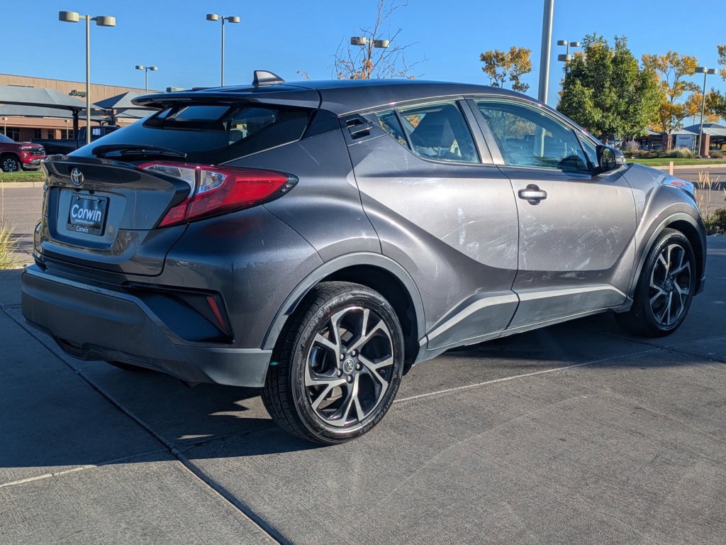 Used 2019 Toyota C-HR XLE FWD image 5