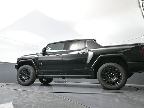 New 2025 GMC Hummer EV 2X image 50