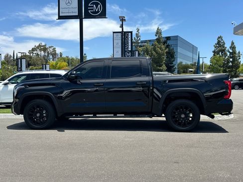 Used 2025 Toyota Tundra Limited AWD/4WD image 6