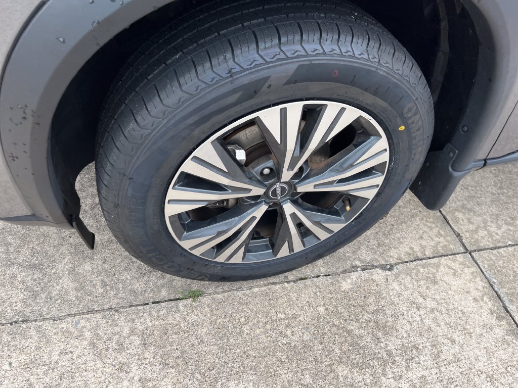 Certified 2023 Nissan Rogue SV AWD/4WD image 9