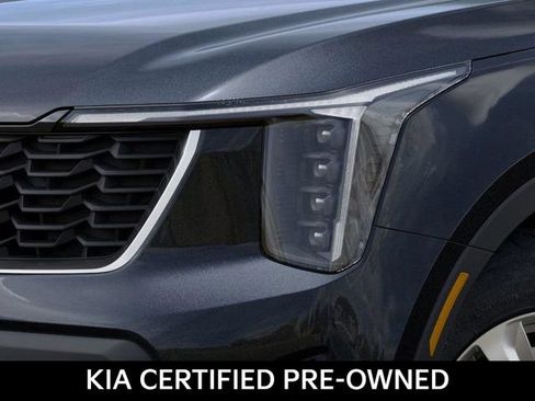 Certified 2026 Kia Sorento LX FWD image 10