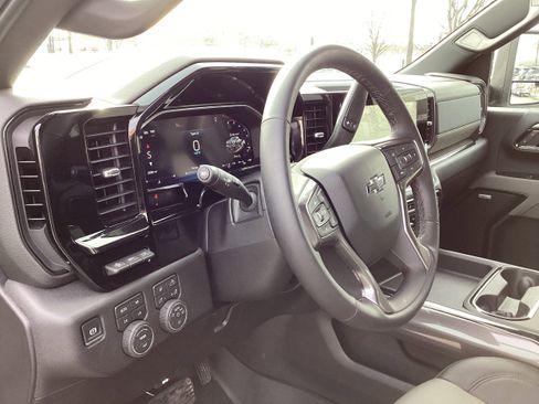 Used 2026 Chevrolet Silverado 2500 ZR2 w/ LPO, Dark Essentials Package image 11