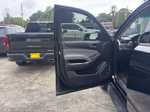Used 2015 Chevrolet Tahoe LT RWD image 9