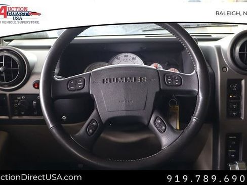 Used 2003 HUMMER H2 w/ Preferred Equipment Group image 26