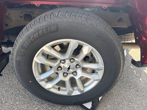 Used 2024 Chevrolet Silverado 1500 RST w/ Convenience Package II AWD/4WD image 8
