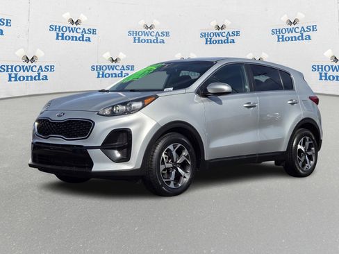 Used 2022 Kia Sportage LX image 2
