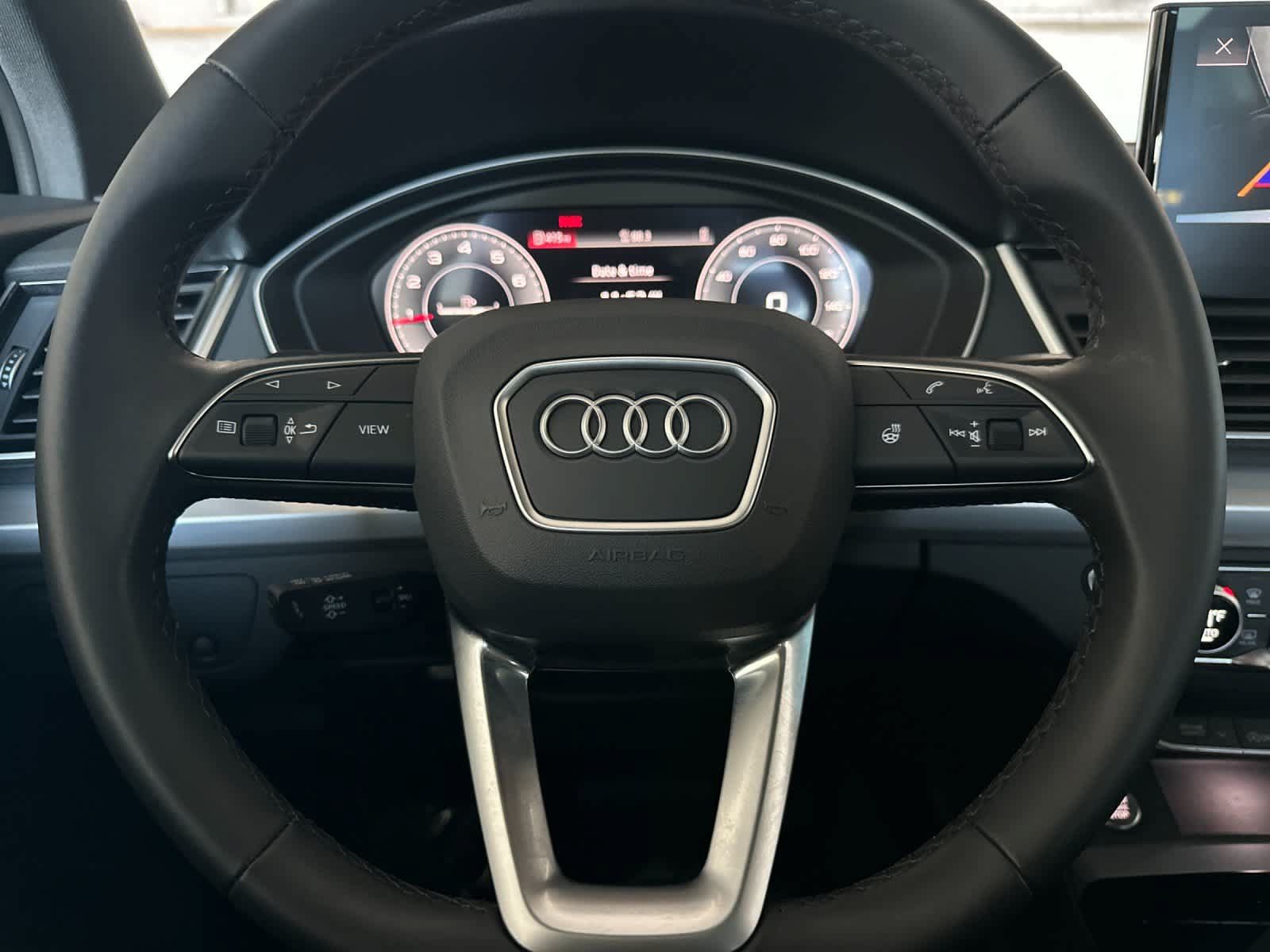 Used 2025 Audi Q5 2.0T Premium w/ Convenience Plus Package AWD/4WD image 23