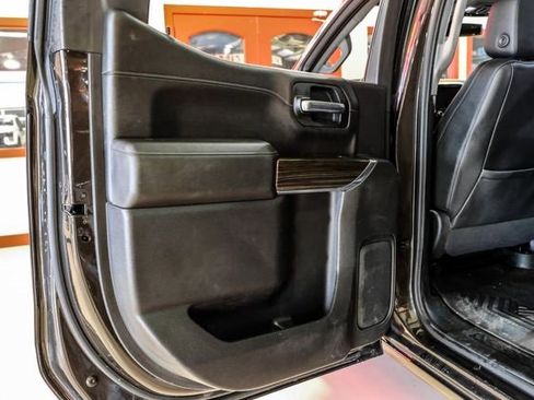 Used 2021 Chevrolet Silverado 1500 LT Trail Boss w/ LT Trail Boss Premium Package image 42