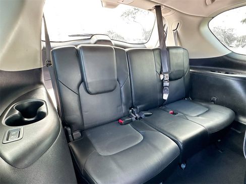 Used 2021 INFINITI QX80 Luxe image 30
