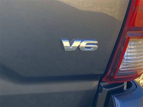 Used 2023 Toyota Tacoma SR5 w/ Technology Package image 6