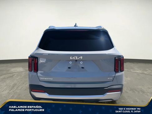 Used 2025 Kia Sorento EX w/ Panoramic Sunroof Package AWD/4WD image 5