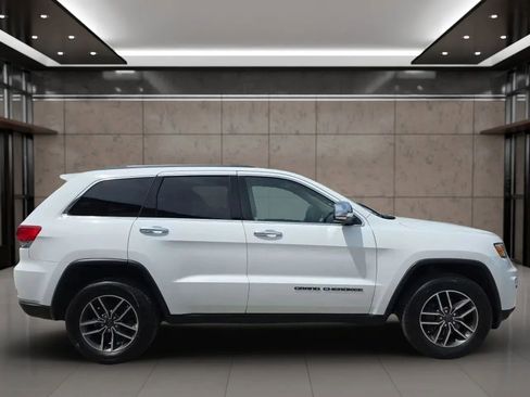 Used 2019 Jeep Grand Cherokee Limited image 9