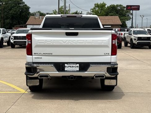 Used 2024 Chevrolet Silverado 1500 LTZ w/ Z71 Off-Road Package AWD/4WD image 4