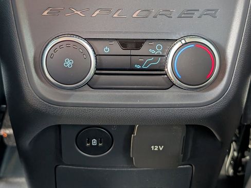 New 2026 Ford Explorer ST-Line AWD/4WD image 30