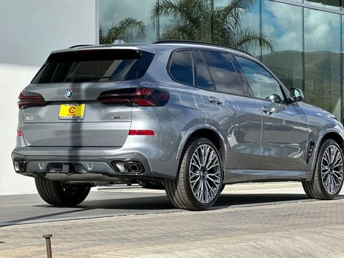New 2026 BMW X5 xDrive40i w/ M Sport Package AWD/4WD image 3