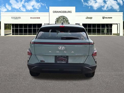 Used 2025 Hyundai Kona SEL FWD image 8
