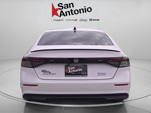 Used 2023 Honda Accord Sport image 7