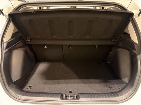 Used 2025 Hyundai Venue SEL FWD image 10