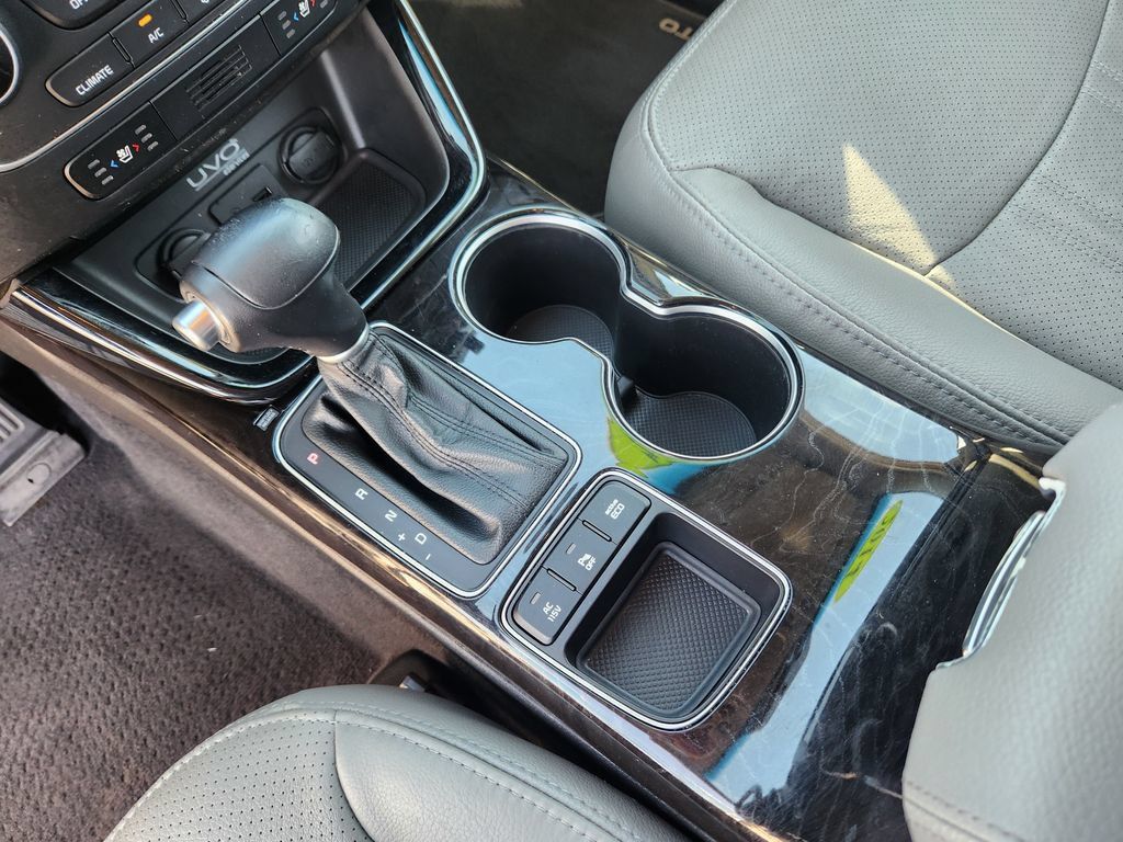 Used 2014 Kia Sorento SX w/ 3rd Row Package FWD image 24