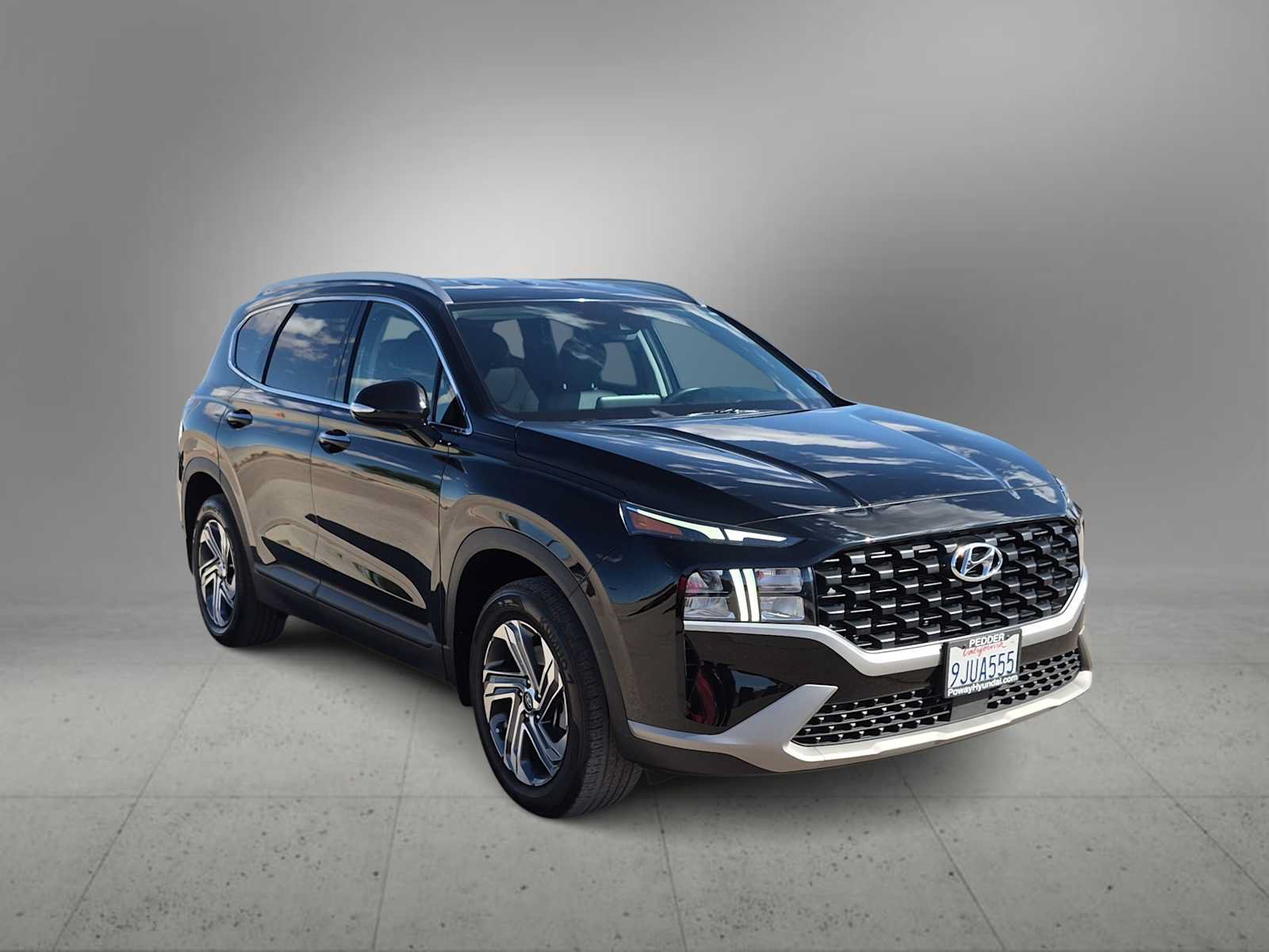 Used 2023 Hyundai Santa Fe SEL FWD image 2