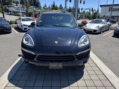 Used 2013 Porsche Cayenne Diesel AWD/4WD image 2