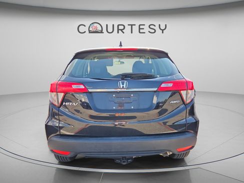 Used 2019 Honda HR-V LX image 4