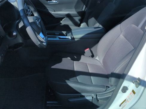 Used 2023 Nissan Sentra SV w/ Trunk Package image 11