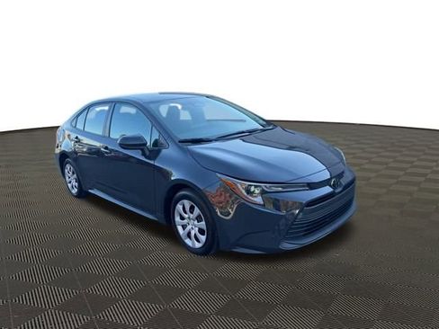 Used 2024 Toyota Corolla LE image 7