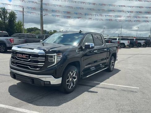 Used 2024 GMC Sierra 1500 SLT w/ SLT Premium Plus Package AWD/4WD image 2