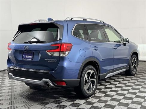 Used 2022 Subaru Forester Touring image 10