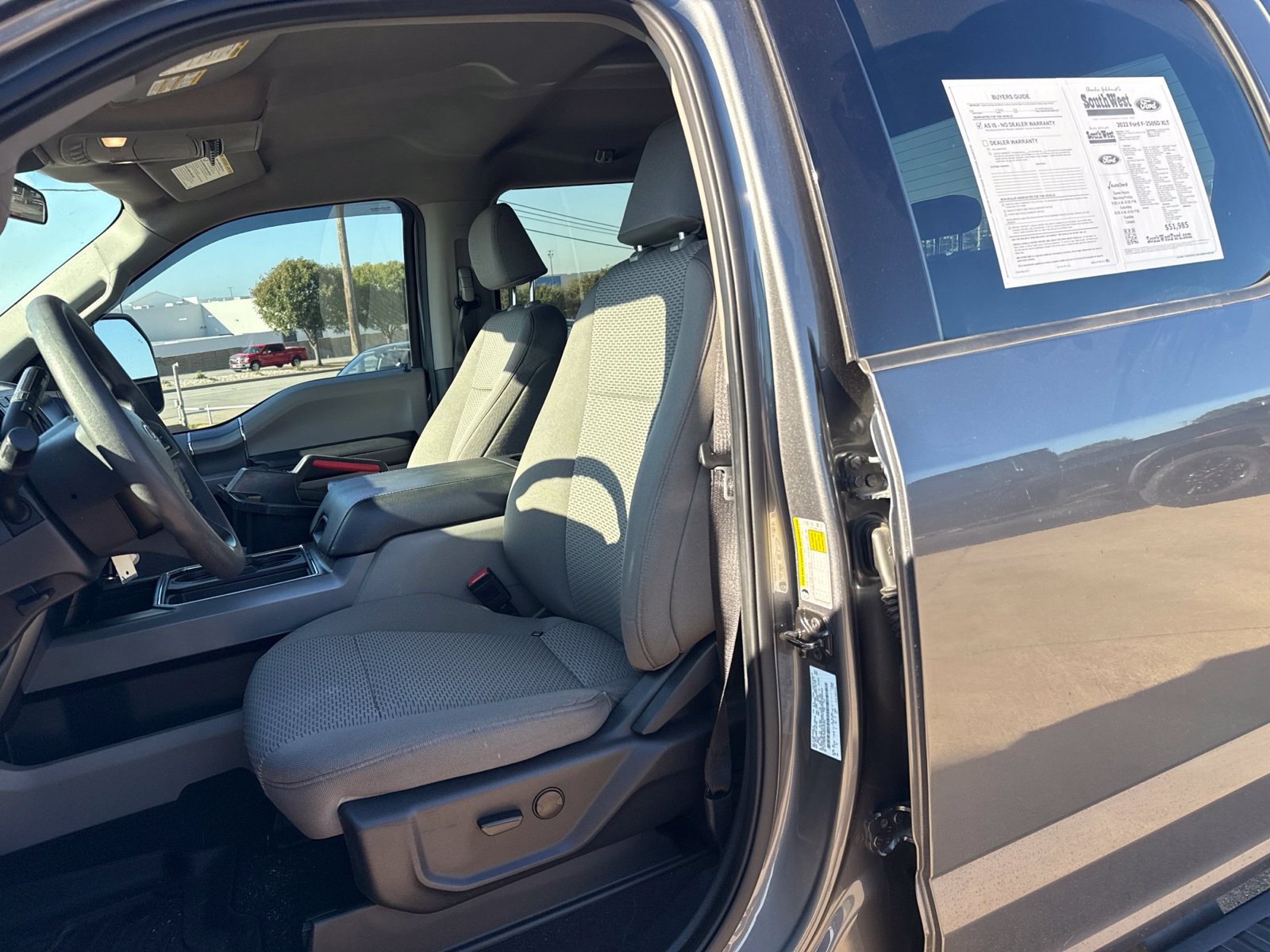 Used 2022 Ford F250 XLT w/ Black Appearance Package AWD/4WD image 14
