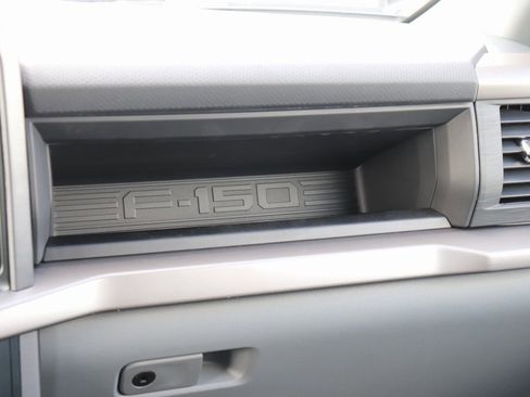 Used 2025 Ford F150 Lightning XLT image 28