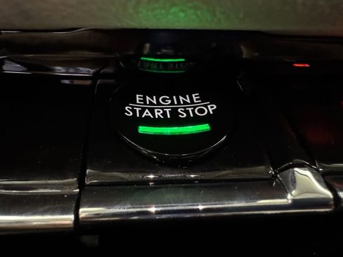 Used 2025 Lincoln Corsair Grand Touring image 28