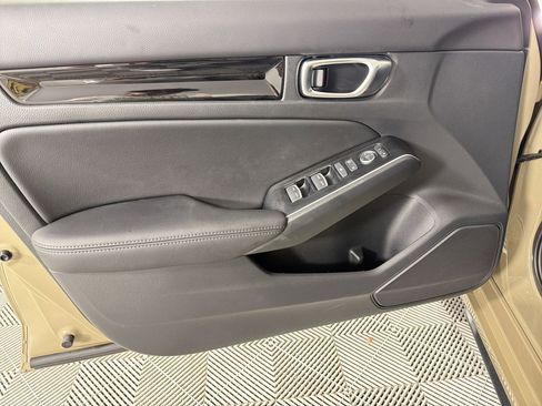 Certified 2025 Honda Civic Sport Touring image 13