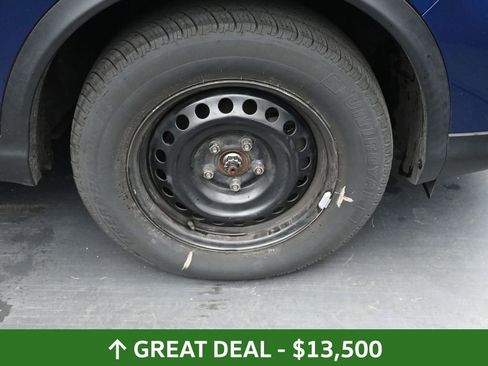 Used 2020 Nissan Rogue Sport S image 15