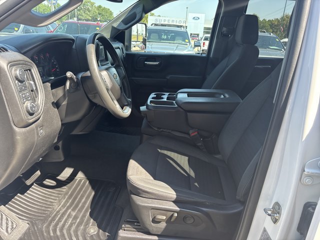 Used 2024 Chevrolet Silverado 2500 Custom AWD/4WD image 17