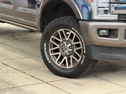 Used 2019 Ford F250 King Ranch w/ King Ranch Ultimate Package AWD/4WD image 10