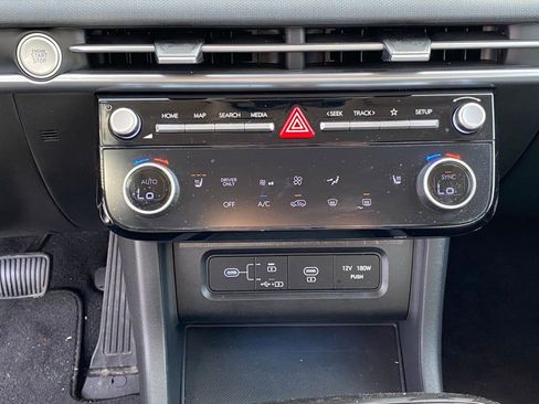 Certified 2025 Hyundai Tucson SEL AWD/4WD image 17