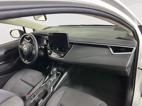 Used 2024 Toyota Corolla LE image 16