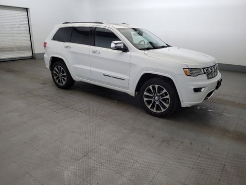 Used 2017 Jeep Grand Cherokee Overland AWD/4WD image 11