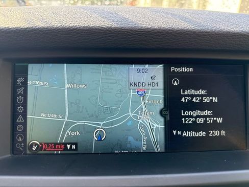 Used 2011 BMW X5 xDrive35d image 25