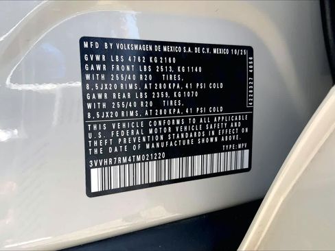 Used 2026 Volkswagen Tiguan SE R-Line FWD image 35