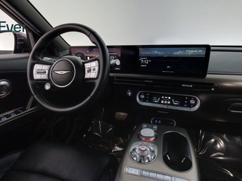 Used 2023 Genesis GV60 Advanced w/ Cargo Package image 26