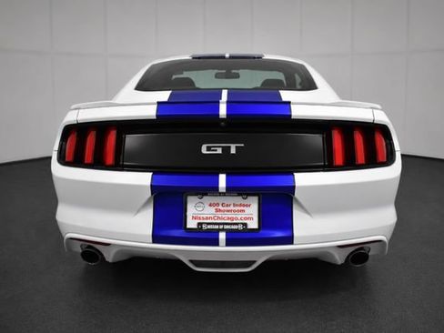 Used 2017 Ford Mustang GT RWD image 5
