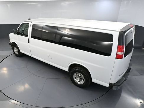 Used 2017 Chevrolet Express 3500 LT w/ LT Preferred Equipment Group RWD image 50