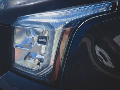 Used 2016 GMC Yukon SLT w/ Open Road Package AWD/4WD image 4